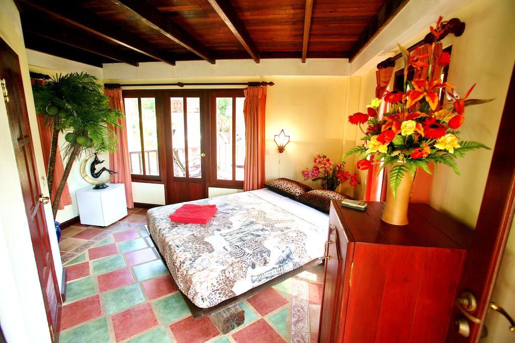 Coco Palace Resort Nai Harn ห้อง รูปภาพ