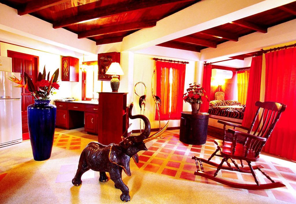 Coco Palace Resort Nai Harn ห้อง รูปภาพ