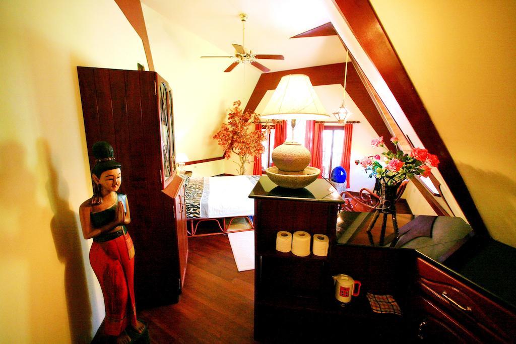 Coco Palace Resort Nai Harn ห้อง รูปภาพ