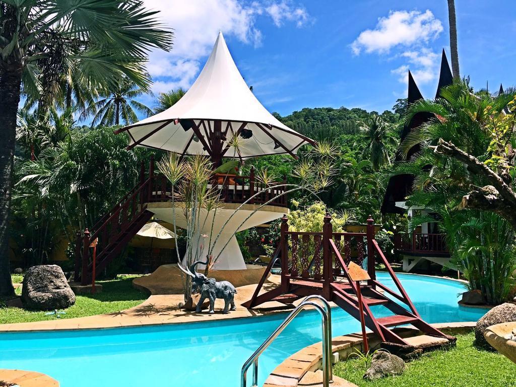 Coco Palace Resort Nai Harn ภายนอก รูปภาพ