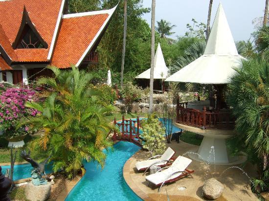 Coco Palace Resort Nai Harn ภายนอก รูปภาพ